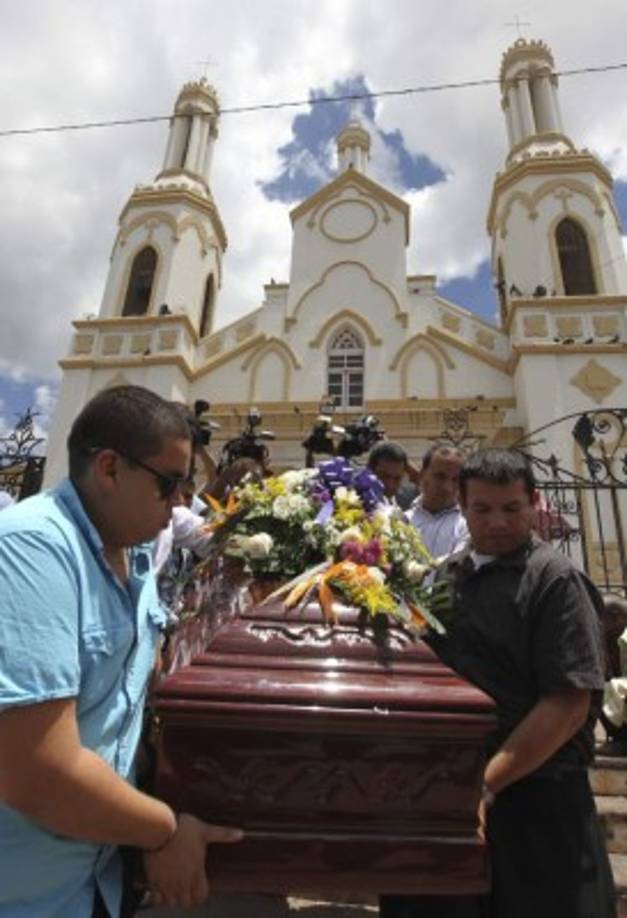 A las 11:00 am se efectuó una misa en la Básilica de Suyapa.