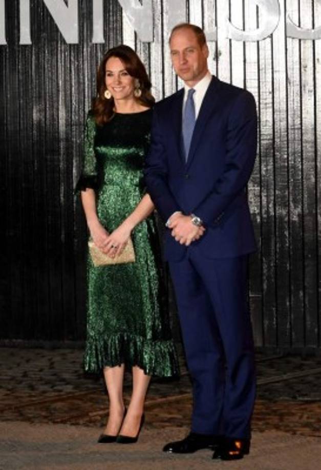 Más tarde en la noche, Kate y William visitaron la Guinness Storehouse en Dublín para brindar por el final de un exitoso primer día en Irlanda.<br/>