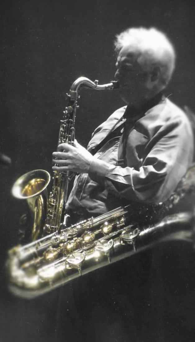 Muere Dick Parry, histórico saxofonista de Pink Floyd