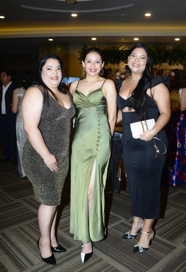Ivonne Sánchez, Mercy López y Emely Guevara