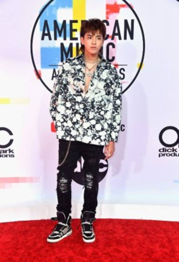 El actor, modelo, cantante y compositor, fue uno de los más extravagantes. <br/>No obstante, debemos destacar que su apariencia contrasta con su dedicación. El modelo habla cuatro idiomas con fluidez: mandarín, inglés, coreano y cantonés.<br/>