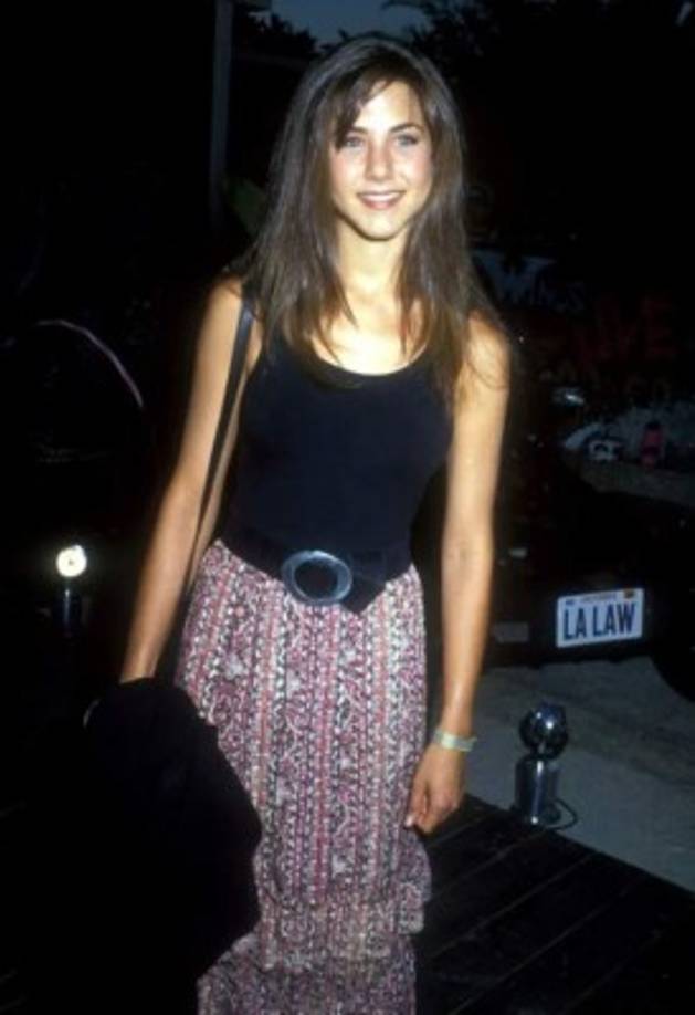 Friends daría un impulso a su carrera pero también destrozaría su relación con McDonald .<br/>Las horas de grabaciones eran extensas y la demanda de la prensa ocupaban casi toda la jornada de Jennifer.