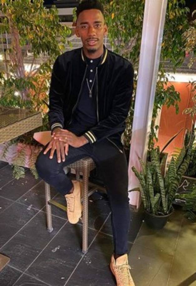 Bryan Róchez: Delantero hondureño que milita en el Nacional de la segunda división del fútbol portugués.