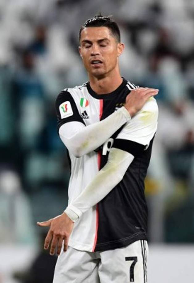 Tremendo enfado tenía Cristiano Ronaldo por malograr una pena máxima.