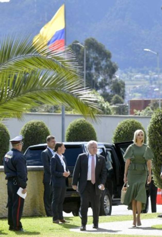 'La visita de Ivanka Trump a Colombia es clave por el gran compromiso que tiene con las mujeres en el mundo, ella tiene la capacidad de convocar otros liderazgos y a la comunidad internacional, su visita permitirá potenciar nuestro trabajo por las mujeres', afirmó la vicepresidenta colombiana, Marta Lucía Ramírez, en su cuenta de Twitter.