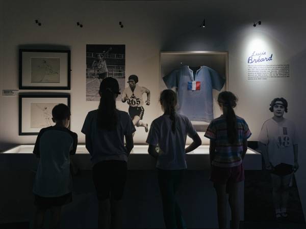 El Museo Nacional del Deporte, en Niza, tiene una exposición sobre las pioneras del deporte femenino de hace un siglo.