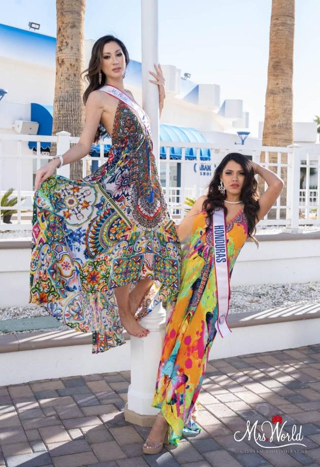 En su faceta como cantante se le conoce artísticamente como Mónika La Jefa. “Interpreté varias canciones, pero para el soundtrack de Sambo Creek. Estrené una canción con Cocoa Tea que se llama ‘Turn It Up’, la grabamos en el 2019”. 