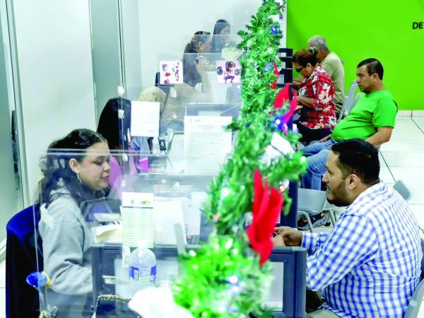 <b>Las oficinas de Regulación de Ingresos están situadas en Galerías del Valle.</b>
