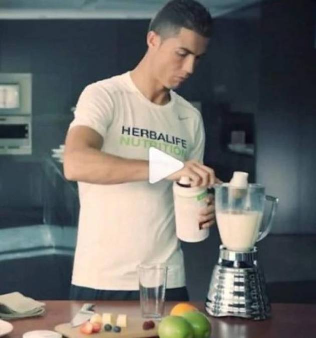Y por la noche, Cristiano Ronaldo cierra con un trozo de carne, en general acompañado por ensalada.<br/>