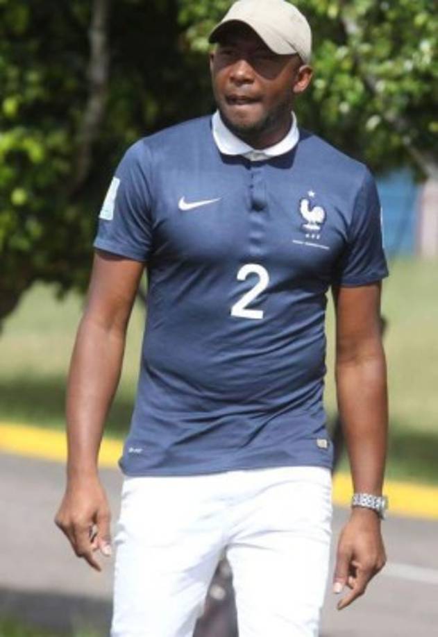 Jerry Palacios: El delantero de 36 años de edad no siguió en el Real de Minas. Se dio el lujo de disputar los mundiales del 2010 y 2014 con la selección de Honduras.