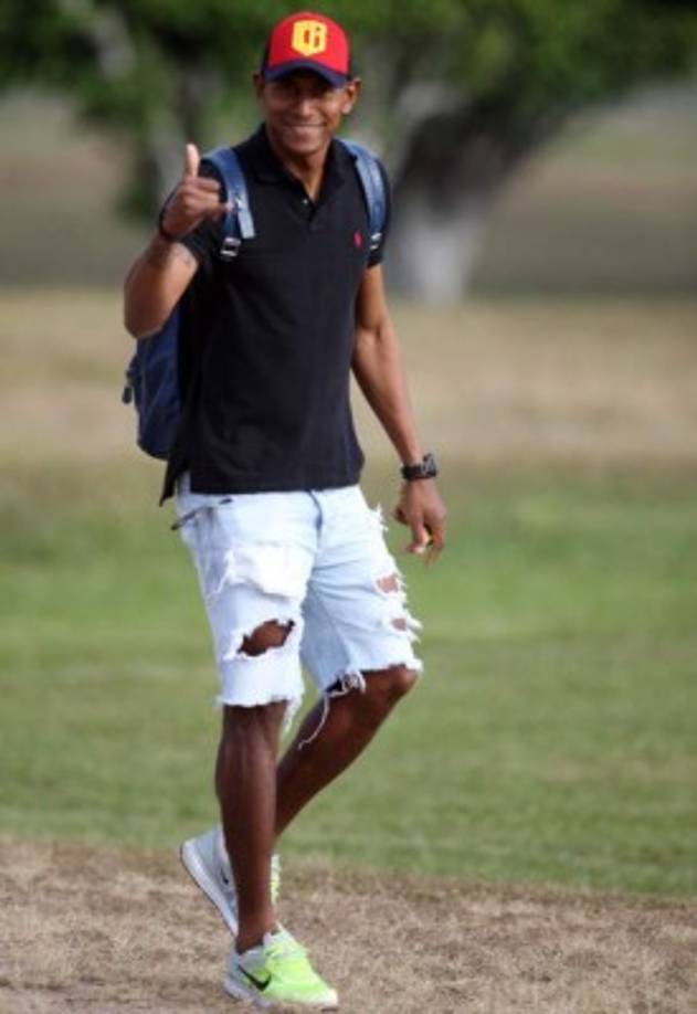 <br/>Carlo Costly: En las próximas horas se estará definiendo si el delantero se unirá al Marathón para el Clausura 2019 de la Liga Nacional. El atacante cuenta con ofertas del exterior y ya tiene sobre la mesa la oferta de los verdes.