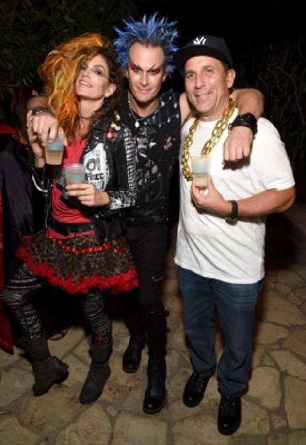 Cindy Crawford y Rande Gerber al estilo punk.