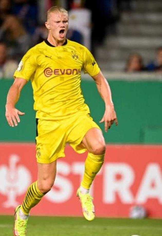 Sorpresa. El Bayern de Múnich confirmó públicamente tener interés en Haaland. El club, que hasta la fecha había negado querer incorporar al noruego en sus filas, se une a la pugna por uno de los futbolistas más demandados de Europa. Foto EFE.