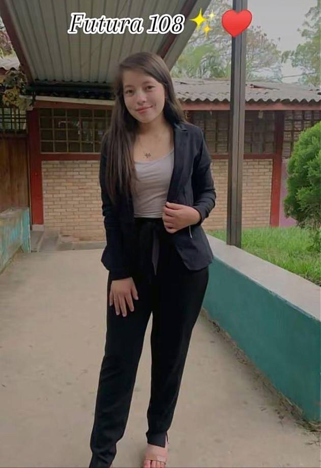 Según detalles policiales un desperfecto mecánico en su vehículo habría provocado el trágico suceso.