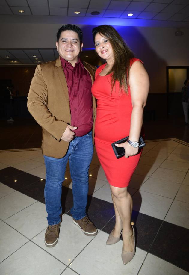 Glenda Dubón y Melvin Mejía.