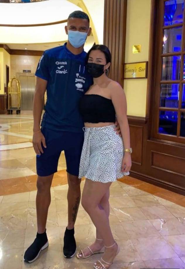 Kevin Arriaga: El volante hondureño tiene como novia a una bella chica de nombre Daniella Zavala.