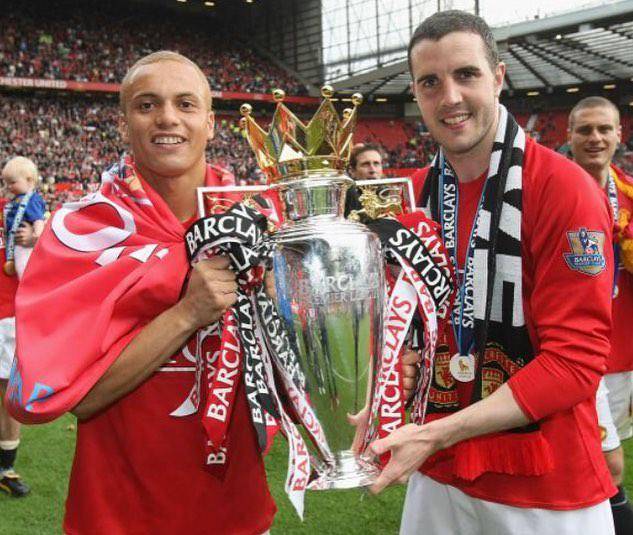 No será el primero ni último caso de un futbolista que alcanzó la fama desde temprana edad y que no logró gestionar su vida entre los lujos para que al final termine teniendo graves problemas una vez retirado.