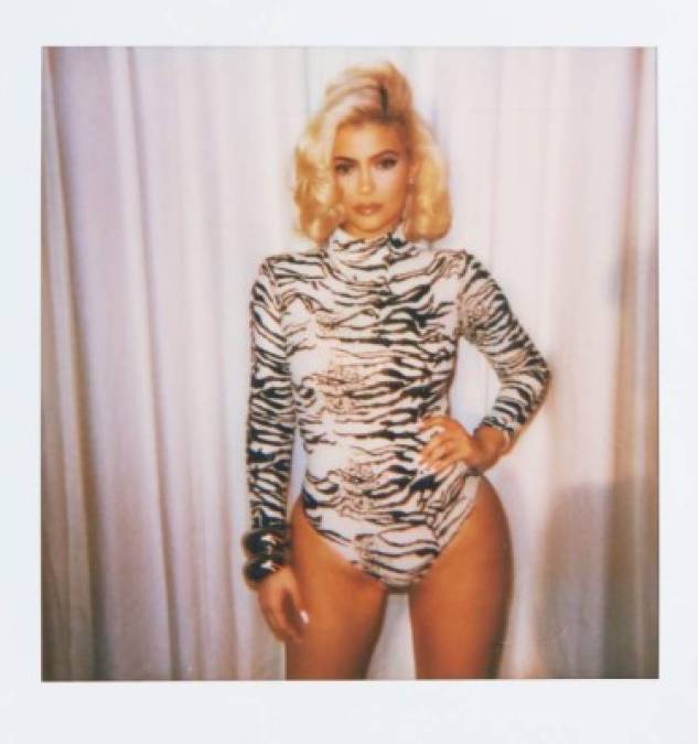 Las fotos del calendario de Kylie Jenner 2019 estuvieron a cargo del fotógrafo Greg Swales.