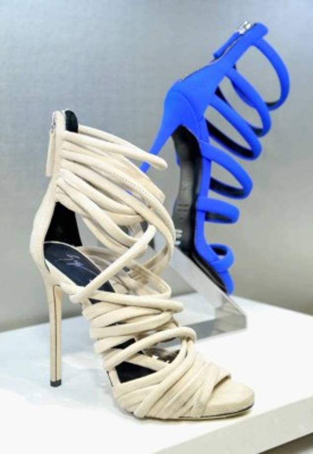 Este estilo cuesta 22,700 lempiras. Se pueden comprar en línea.