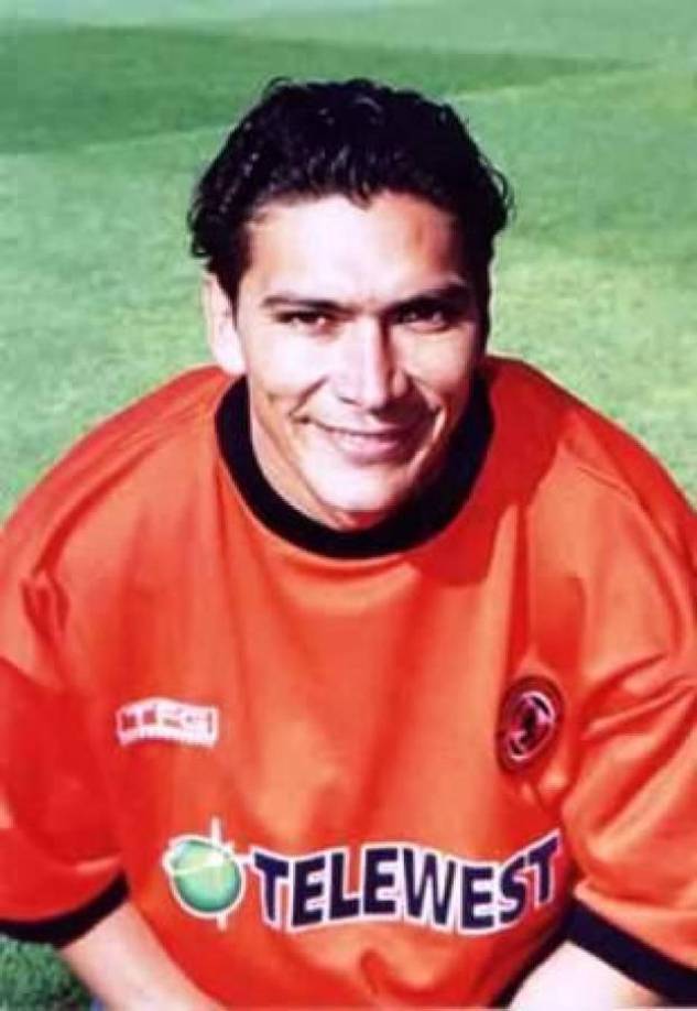 Francisco Ramírez - El popular ‘Pancho Ra’ fue parte del Dundee United de Escocia, club al que fue enviado por Motagua en el 2000.