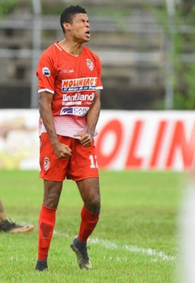 Shannon Welcome: El atacante no seguirá en la Real Sociedad de Tocoa luego de que el club descendió.