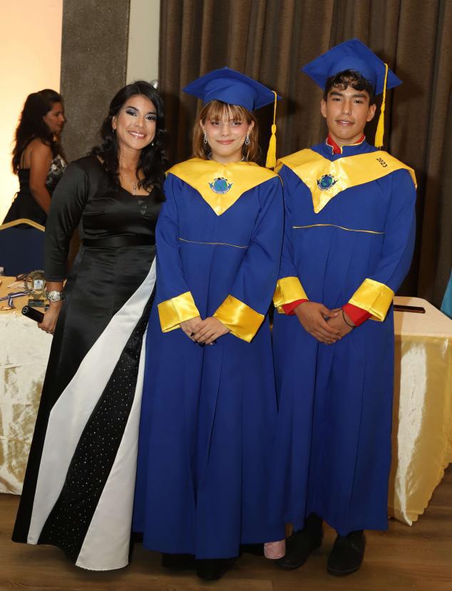 Valentina Hernández y Gustavo Burchard terminaron sus estudios de secundaria. Ahora se preparan para asistir a la universidad.