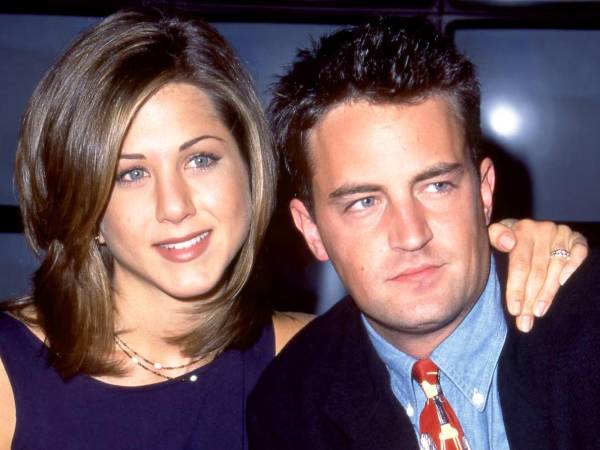 Jennifer Aniston y Matthew Perry en una foto de archivo.