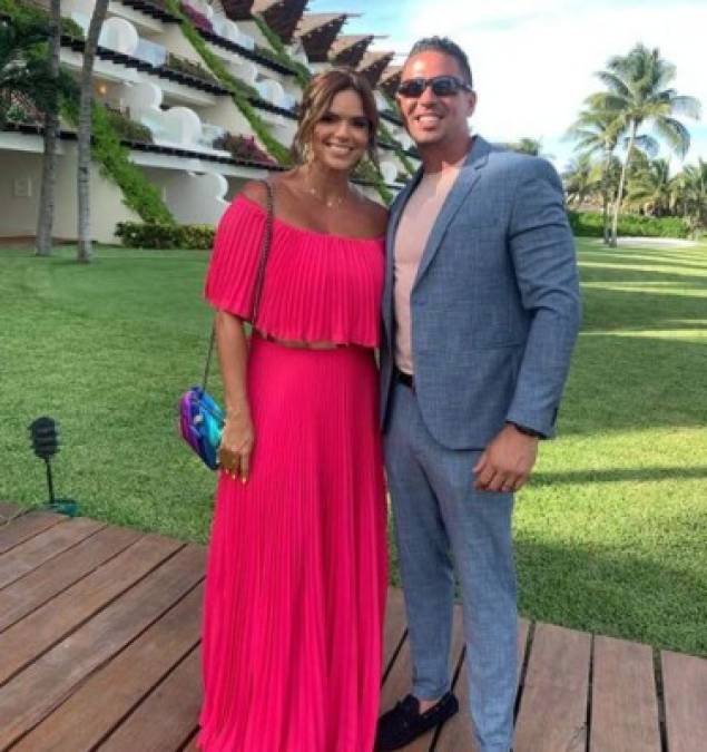 Rashel Díaz es víctima de insultos al posar en la playa; la presentadora responde