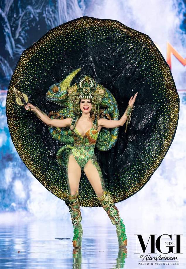 Miss Grand Panama, Julia Leong.