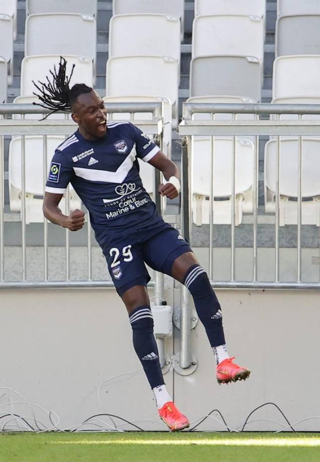 Alberth Elis festejó a lo grande su octavo gol en la Ligue 1 de Francia.