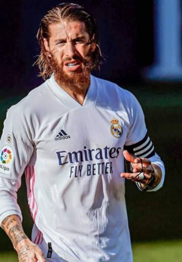 Sergio Ramos se acerca al PSG. Tras despedirse oficialmente del Real Madrid, y a cuatro días de que finalice su contrato con el equipo blanco, el central busca casa en París, según cuenta la web francesa Foot Mercato. Foto Facebook Sergio Ramos.