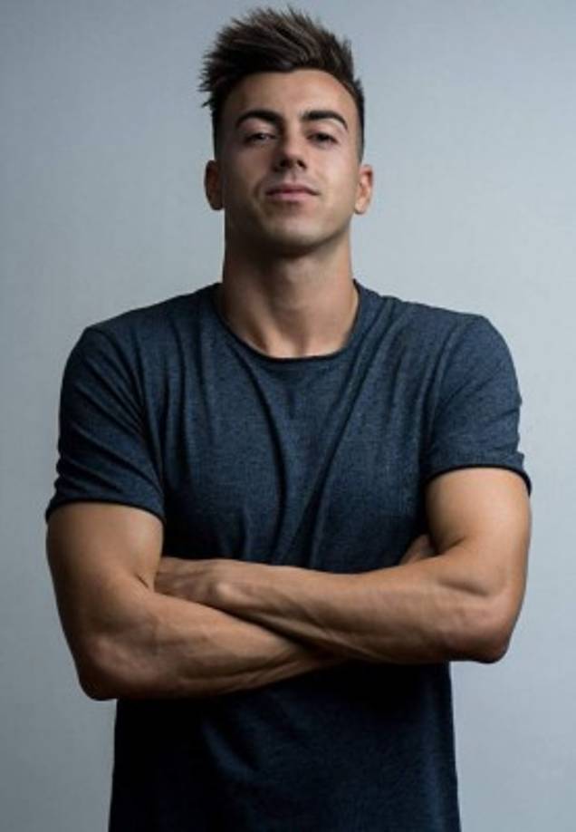 El Shaarawy: El delantero italiano dejaría a la Roma de Italia y se convertirá en nuevo jugador del club Shanghai Shenhua de China, equipo por el que firmará por tres temporadas a razón de 40 millones de euros netos según la Gazzetta dello Sport.