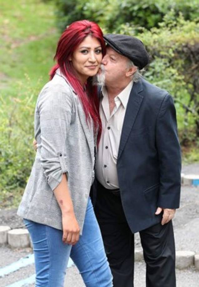 En total, Defassio se ha sometido ya a cuatro intervenciones y se espera que responda bien al tratamiento.<br/><br/>