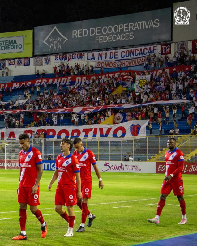 Alerta en Olimpia: Tres jugadores encienden las alarmas en entreno