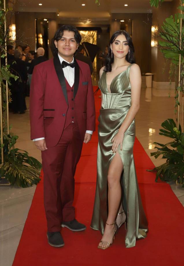 Arbel Quintanilla y Daniela Figueroa