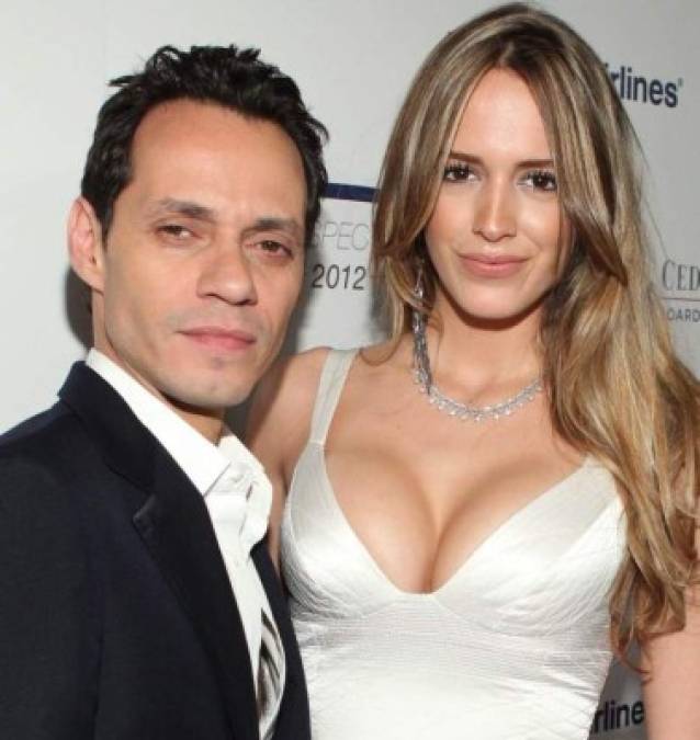 Shannon De Lima es una modelo venezolana, popular por su polémica vida amorosa, principalmente por su matrimonio con el famoso cantante, Marc Anthony.