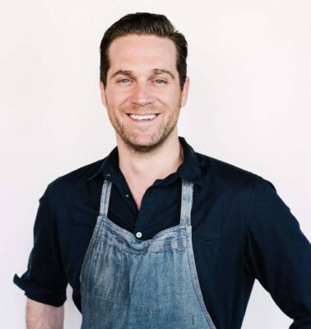 - Cory Vitiello <br/><br/>En el 2014 comenzó una relación con el chef canadiense Cory Vitiello, con el que se mudó para vivir en pareja, según el libro de Emily Herbert, ''Harry and Meghan: The Love Story''.