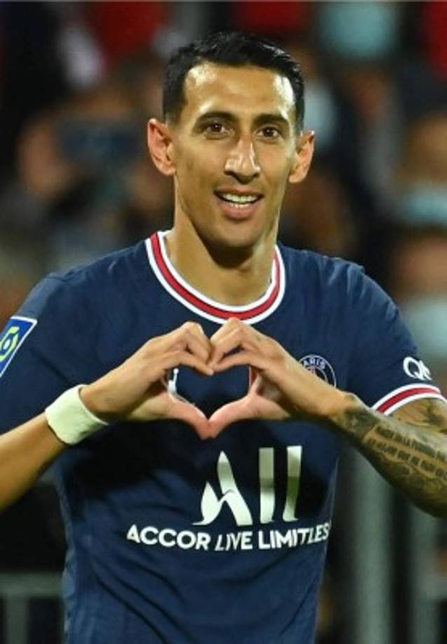 'El Fideo' Di María celebrando su golazo con el PSG.