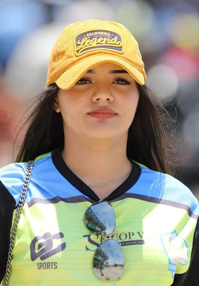 Bellas aficionadas de los Potros del Olancho FC asistieron al estadio Juan Ramón Brevé Vargas.