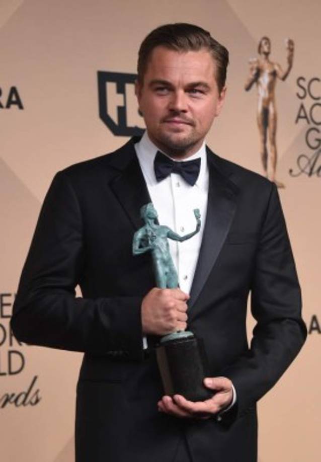 El actor Leonardo DiCaprio ganó como mejor actor por 'El Renacido'.