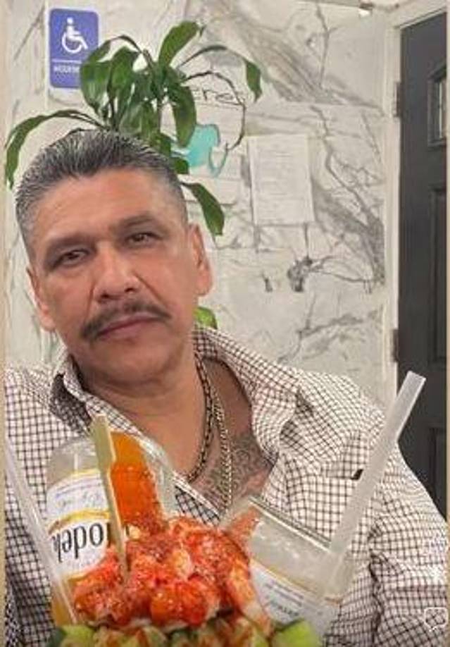 Higo Pacheco fue formalmente acusado de homicidio en primer grado, asalto agravado y agresión sexual en perjuicio de un menor de edad. Se supone que los abusos sexuales los cometió en algún momento de entre junio y octubre de 2022 a escondidas de su mujer. La víctima es una niña de 11 años cuya identidad no ha sido revelada por obvias razones.