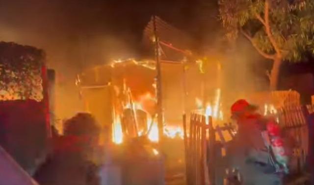 Se escucharon gritos de auxilio: cinco miembros de una familia mueren calcinados en incendio