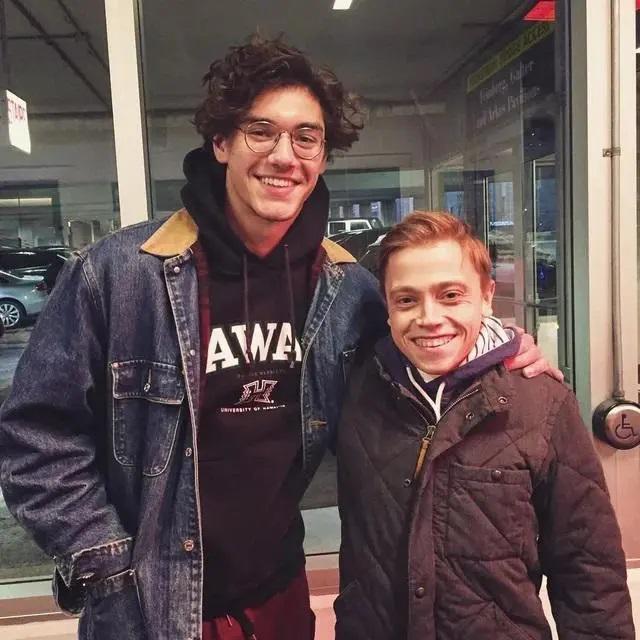 Belmont Cameli: De atleta estudiantil a protagonista de Off Campus