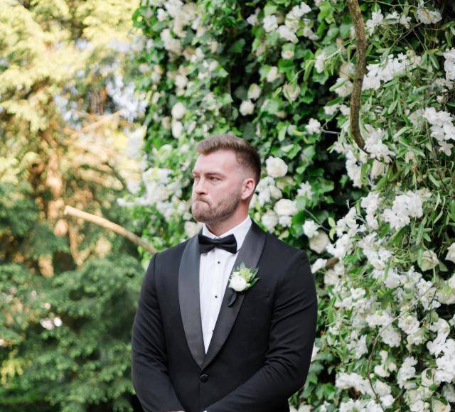 Evan McClintock asistió a la Universidad Estatal de Michigan, donde se graduó con una licenciatura en Economía en 2018, según su perfil de LinkedIn. Desde 2018, él trabaja en la empresa de desarrollo de Software Scout, que “proporciona una solución de investigación a través de la tecnología a algunas de las marcas de lujo de alta gama más importantes y fabricantes de automóviles multinacionales, entidades gubernamentales, grupos antifalsificación, protección de marcas, líderes proveedores de seguros y organizaciones farmacéuticas multinacionales.