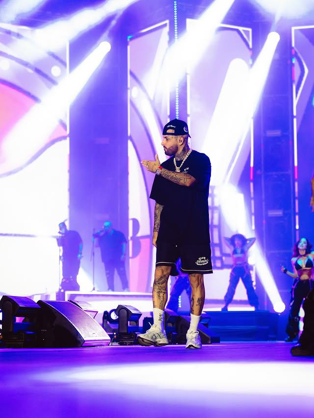 El reguetonero Nicky Jam recibe título de doctorado honorífico en Colombia