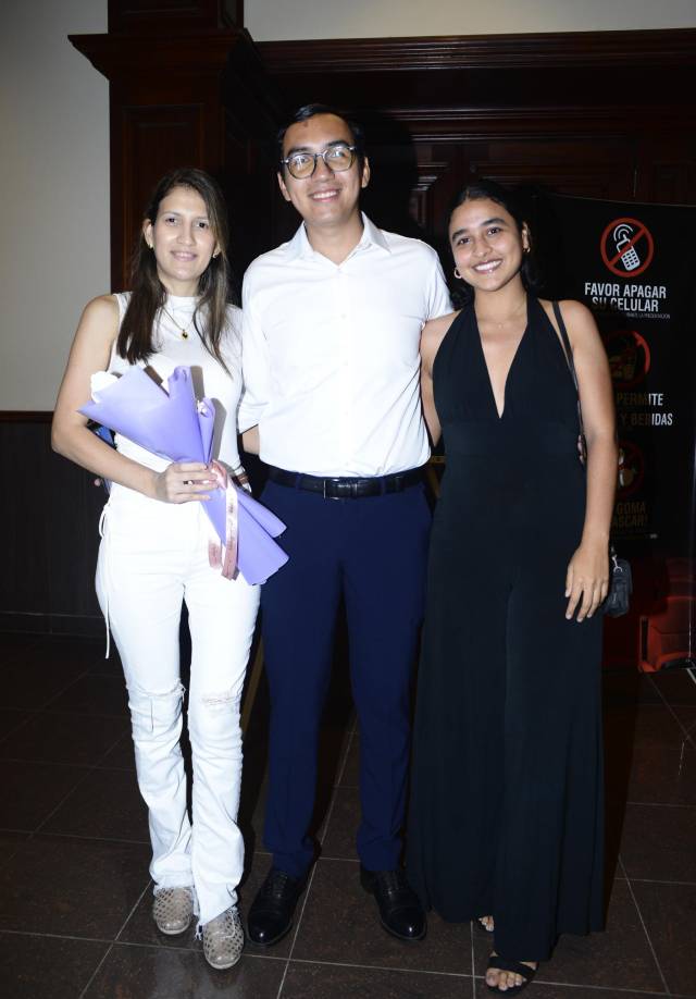 Gina Prince, Alejandro Aparicio y Lidia Muñoz
