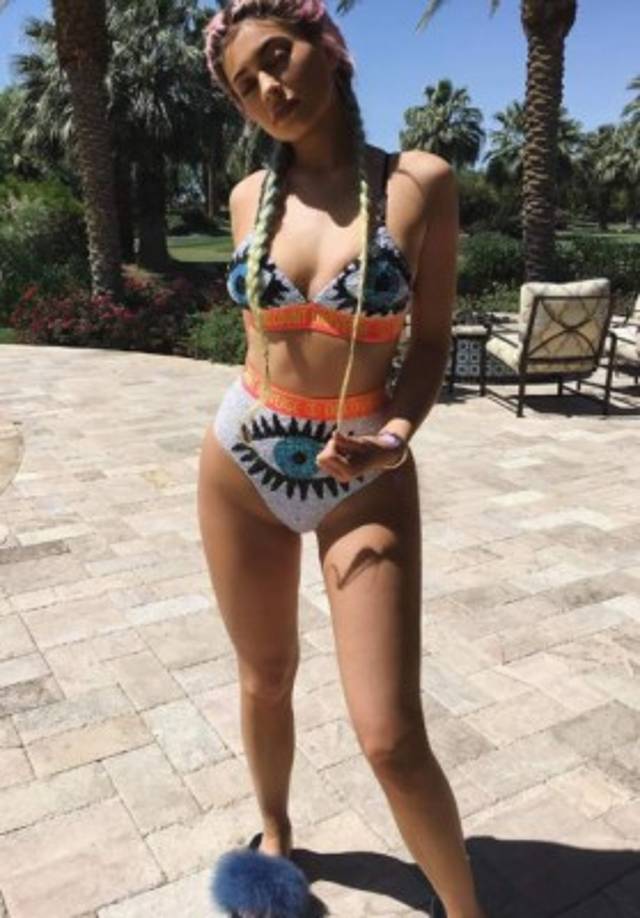 'Mamá me dijo que yo era excelente con los negocios y que debería involucrarme en eso. Ella es una empresaria increíble que ha sido una influencia importante para mí a través de los años. Así que acepté su consejo'. dijo.