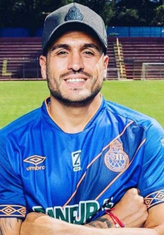 El atacante Ramiro Rocca firmó por cuatro temporadas con Real España, llega procedente del Municipal de Guatemala. En el 2020 marcó 26 goles tras 27 partidos, fue el argentino con más goles el año pasado superando al propio Messi.<br/><br/>