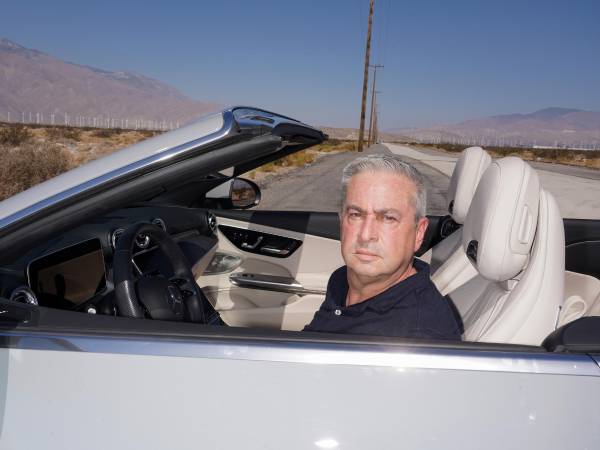 Lou Schachter ha combinado sus intereses en misterios, viajes y escritura en el blog “True Crime Road Trip”.