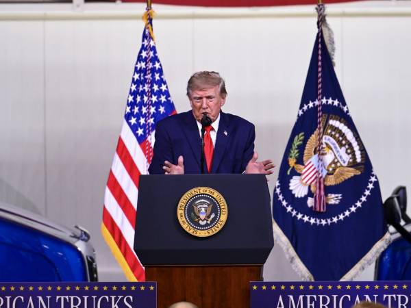 El presidente de Estados Unidos, Donald Trump, fue captado este 1 de octubre, al pronunciar un discurso, en Denton (TX, EE.UU.).